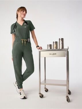 Figs High Waister Uman Bottoms w/ Catarina Top